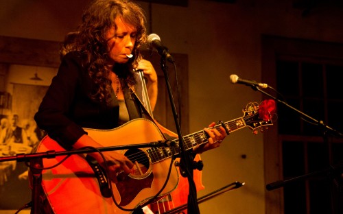 sarahleeguthrie5.jpg